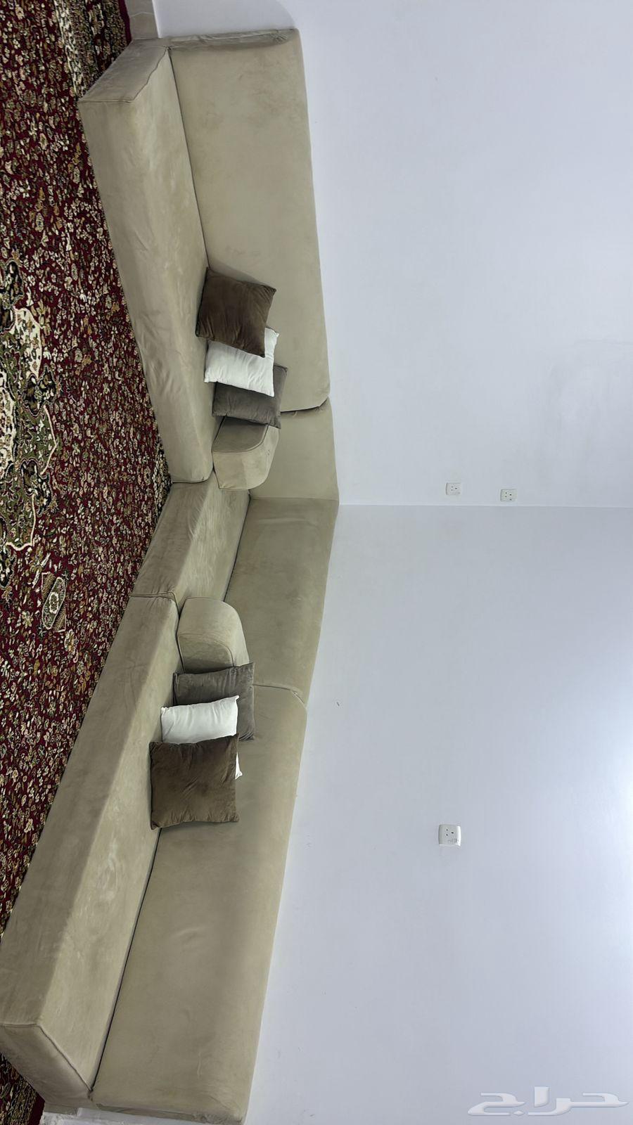 Sofa64411647977090110