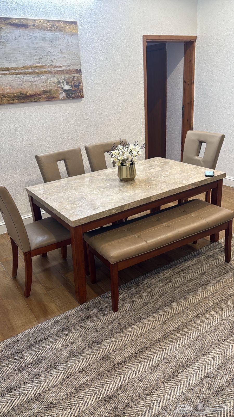 طاولة رخام64409324684418110