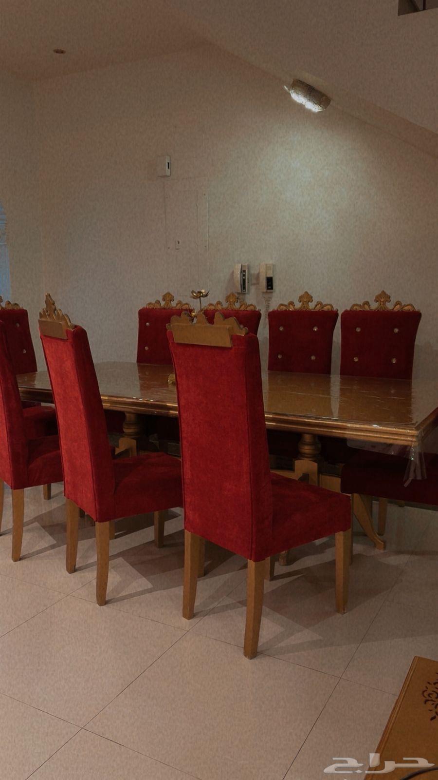 طاولة طعام ومدخل64411620938498110