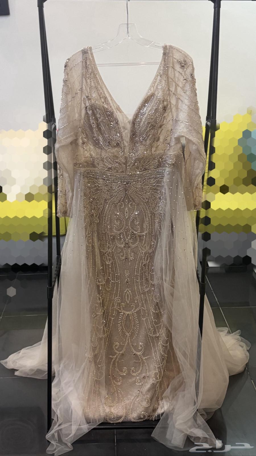 فستان فخم للبيع64409324660737110