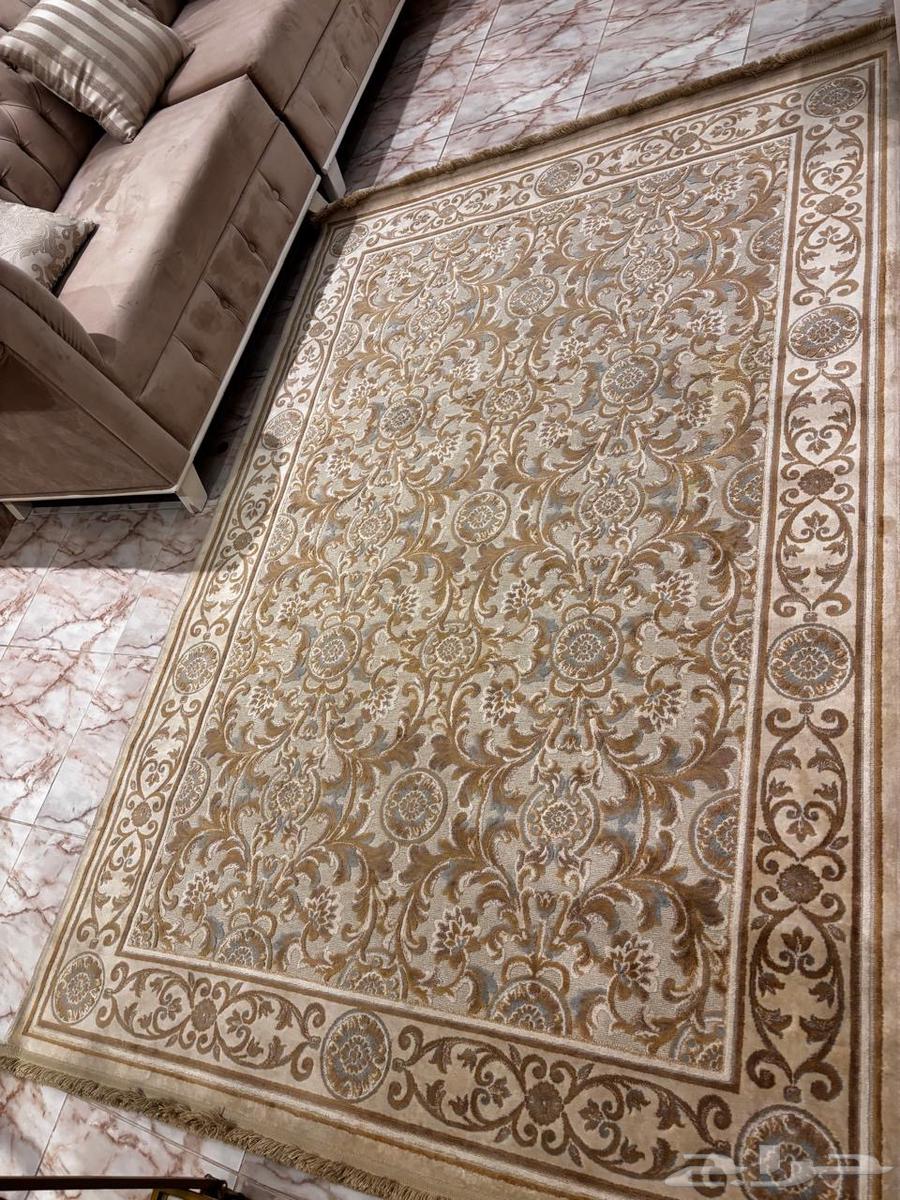 New sofa, service tables, and carpet .. living room64408836562946110