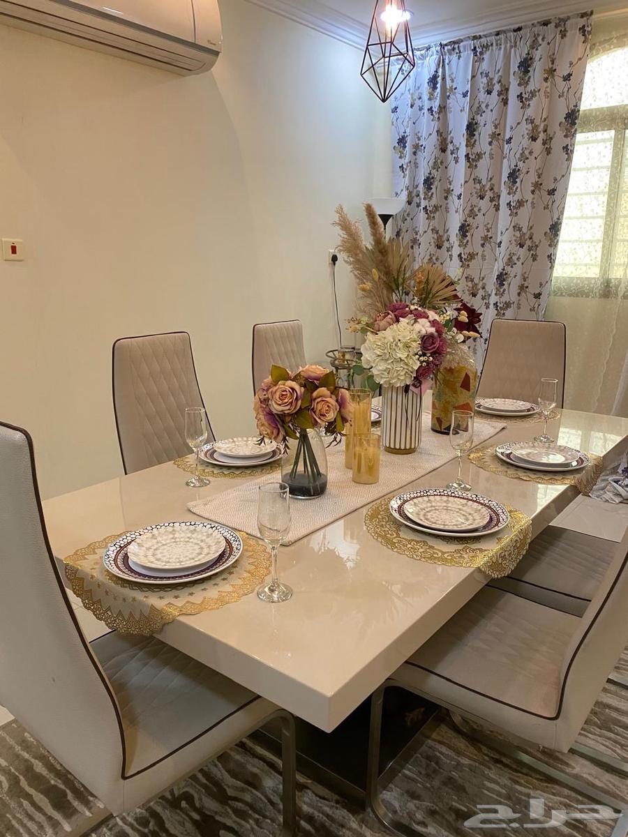 طاولة طعام من هوم سنتر64411202822531112