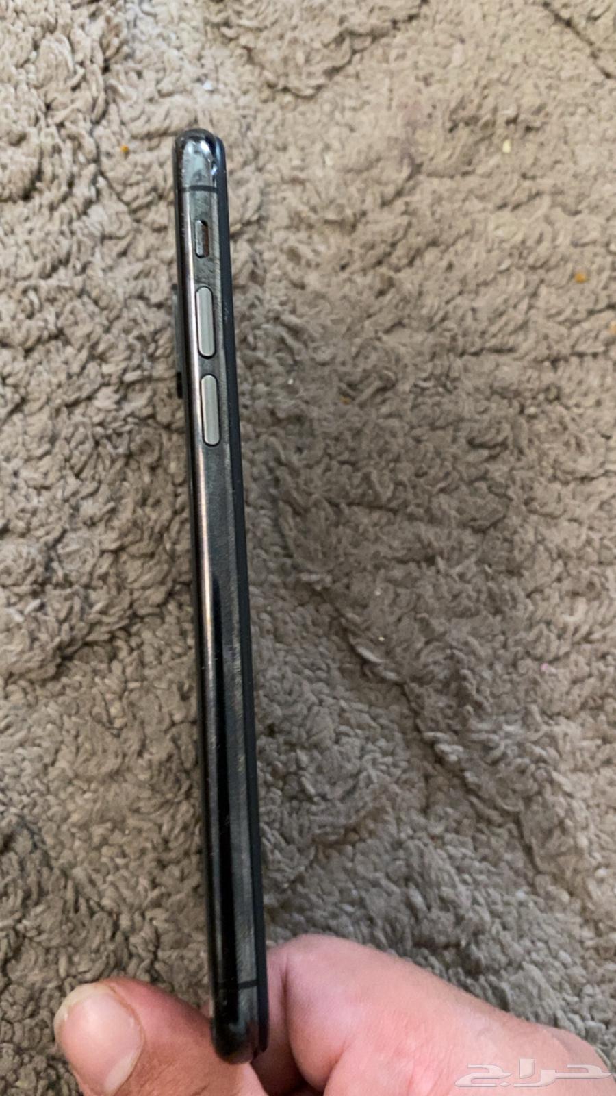 اعرض لك آيفون اكس إس بطاريه 80 ذاكره 64الجوال مغير شاشه فقط64414010605185114