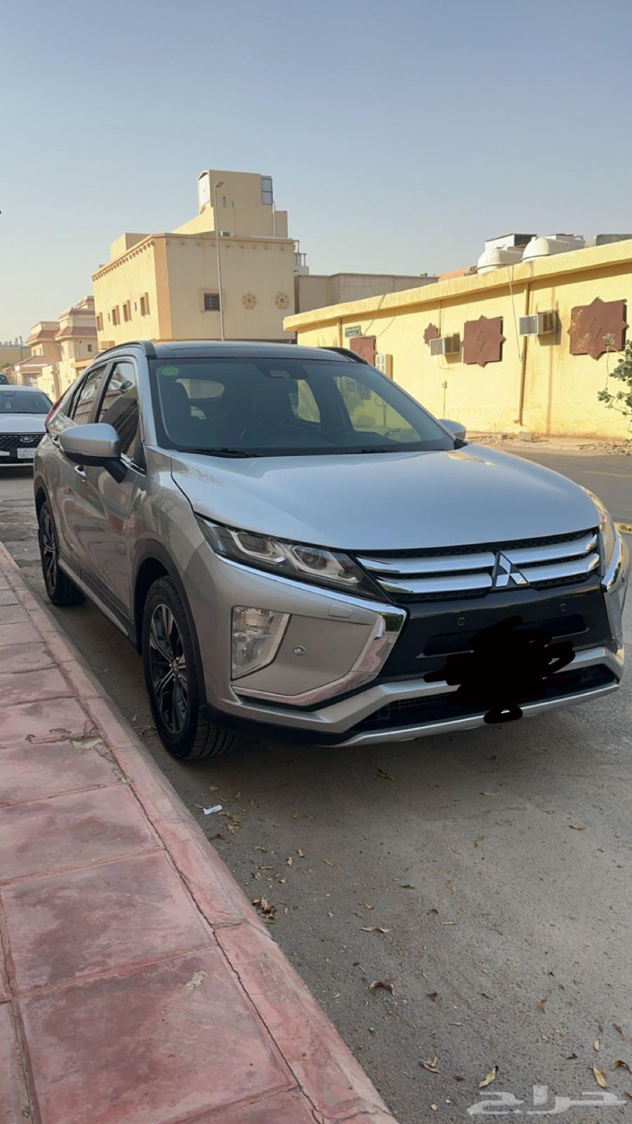 متسوبيشي مديل 2019 الممشى 100 فيه رفرف مكينه قير شرط64569192769922112
