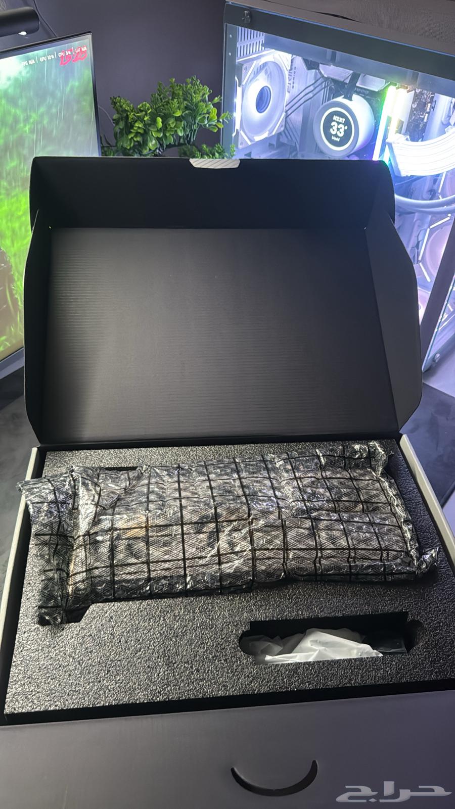 كرت شاشة 5080 oc لون ابيض64414913459715111