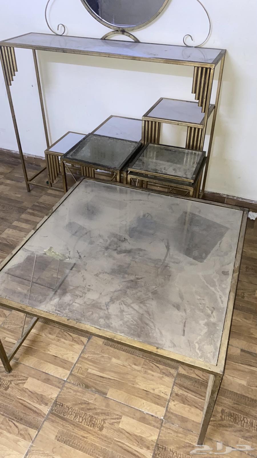 Sofas, cushions, and entrance64418012270979111