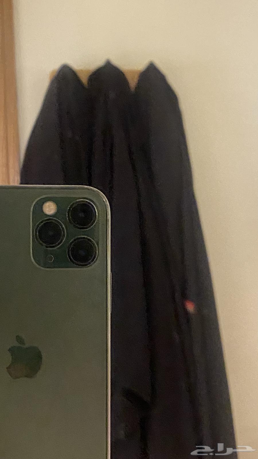 ايفون 11 pro نظيف مره64415478061057111