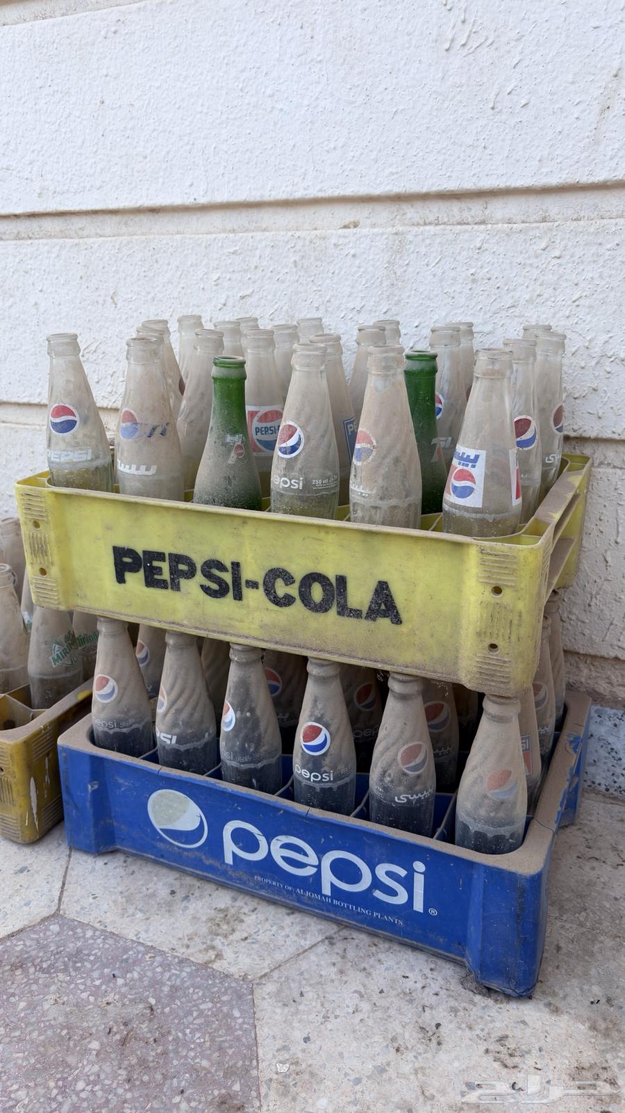 علب بيبسي وميراندا وسفن اب قديمه قزاز64415961200259111