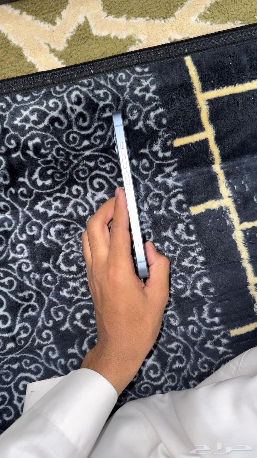 ايفون 14 لقطه اللون الأزرق الفخم جدا64417739380226112