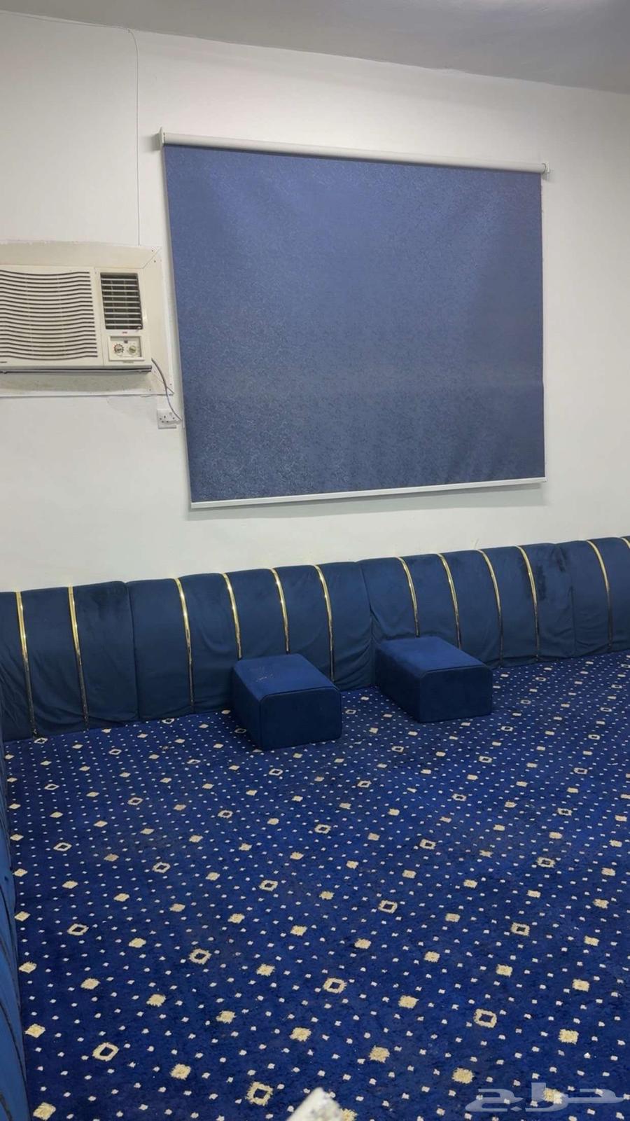 Selling a set of seats with curtains64413313686657110