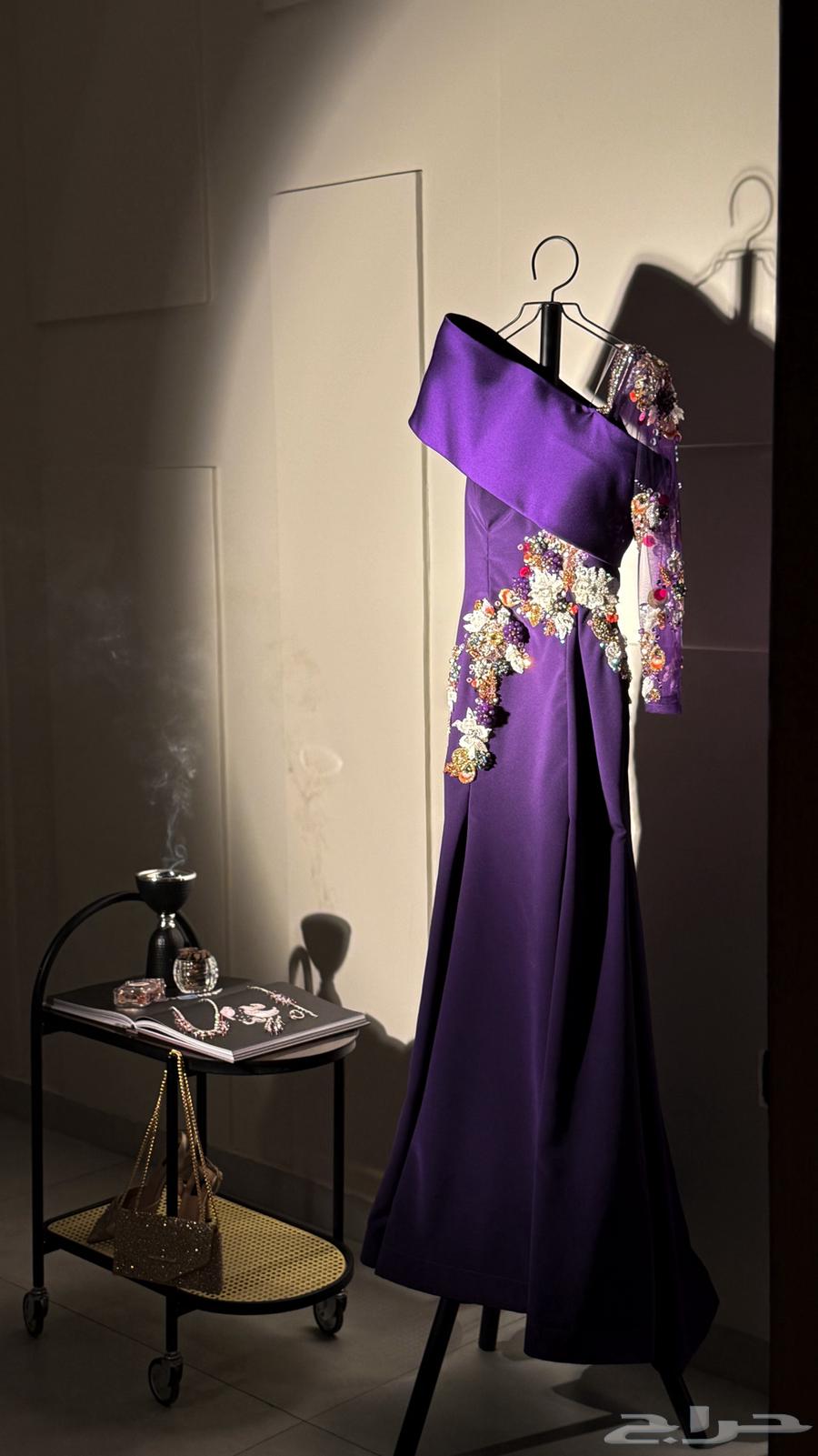 فستان لبسه وحده شريته ب 2000 السوم على 150064417332976513111