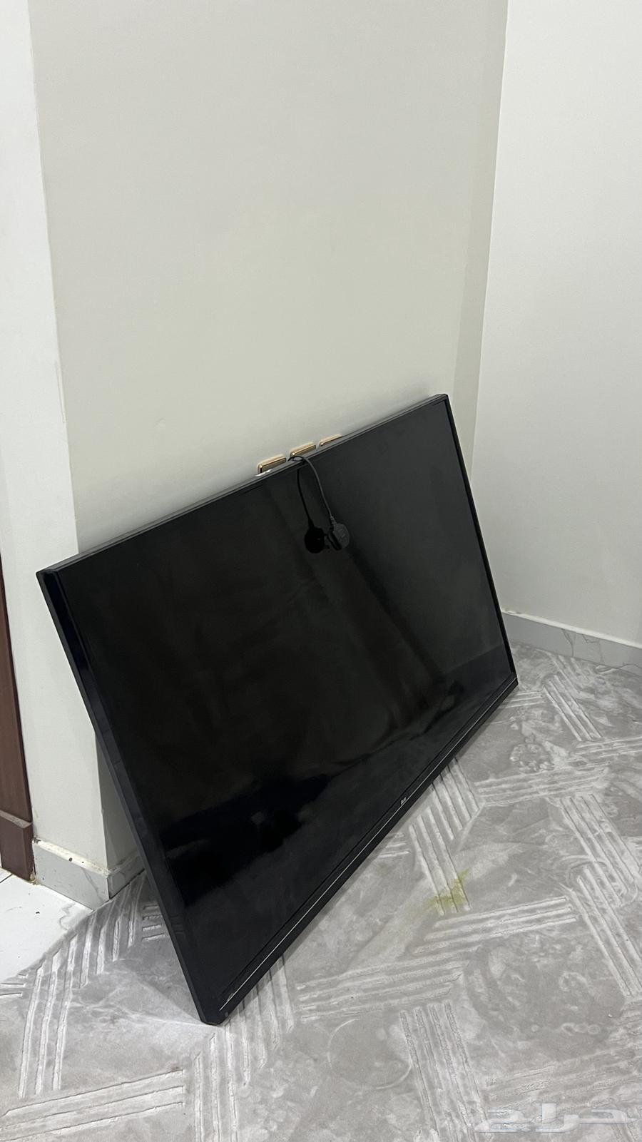 للبيع شاشه نظيفه جدا64569740138498111