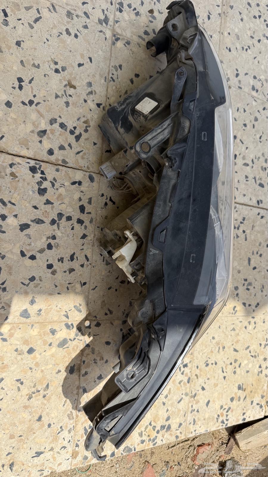 شمعة كامري يمين وكاله وعليه حمايه64572753320450113