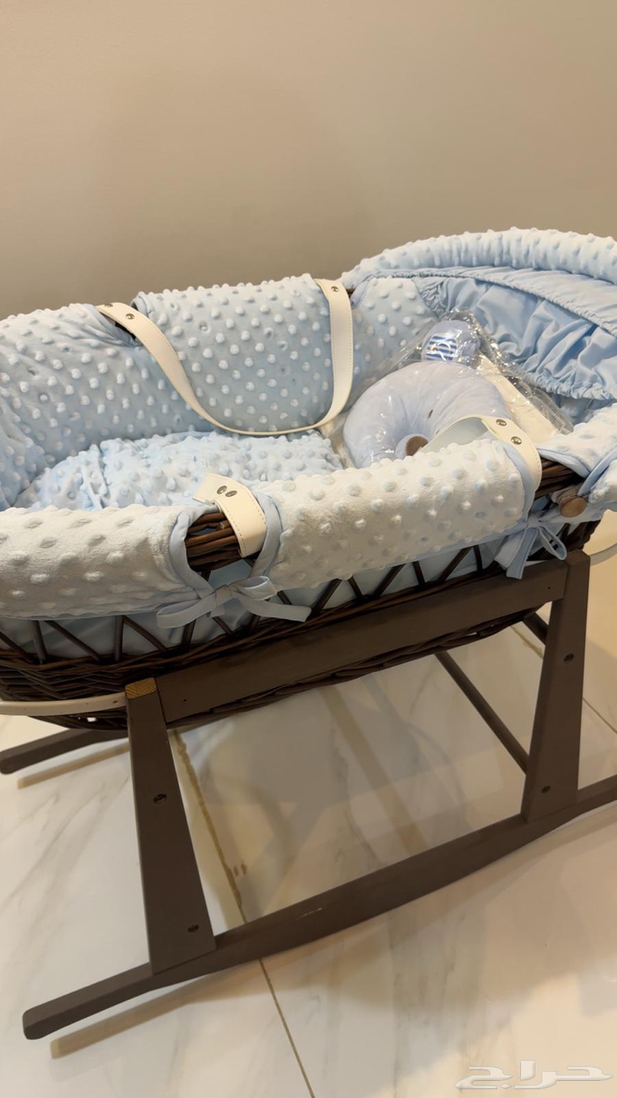 سرير مواليد جديد للبيع64418147165441110