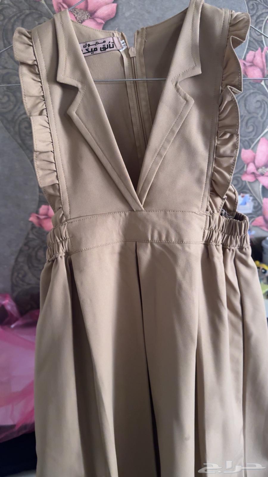 Beige Apron for Kindergarten, New with Size Shown in Picture64416875382658112