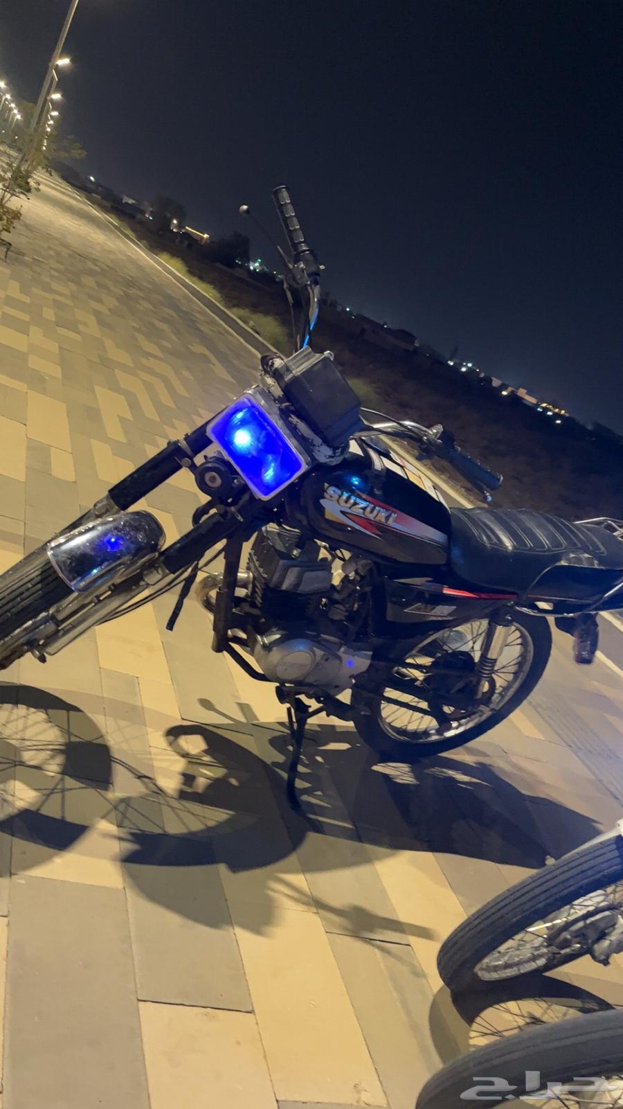 Original AX 100 tank, brand new, the tank is clean and doesn't complain about anything64570421638275112