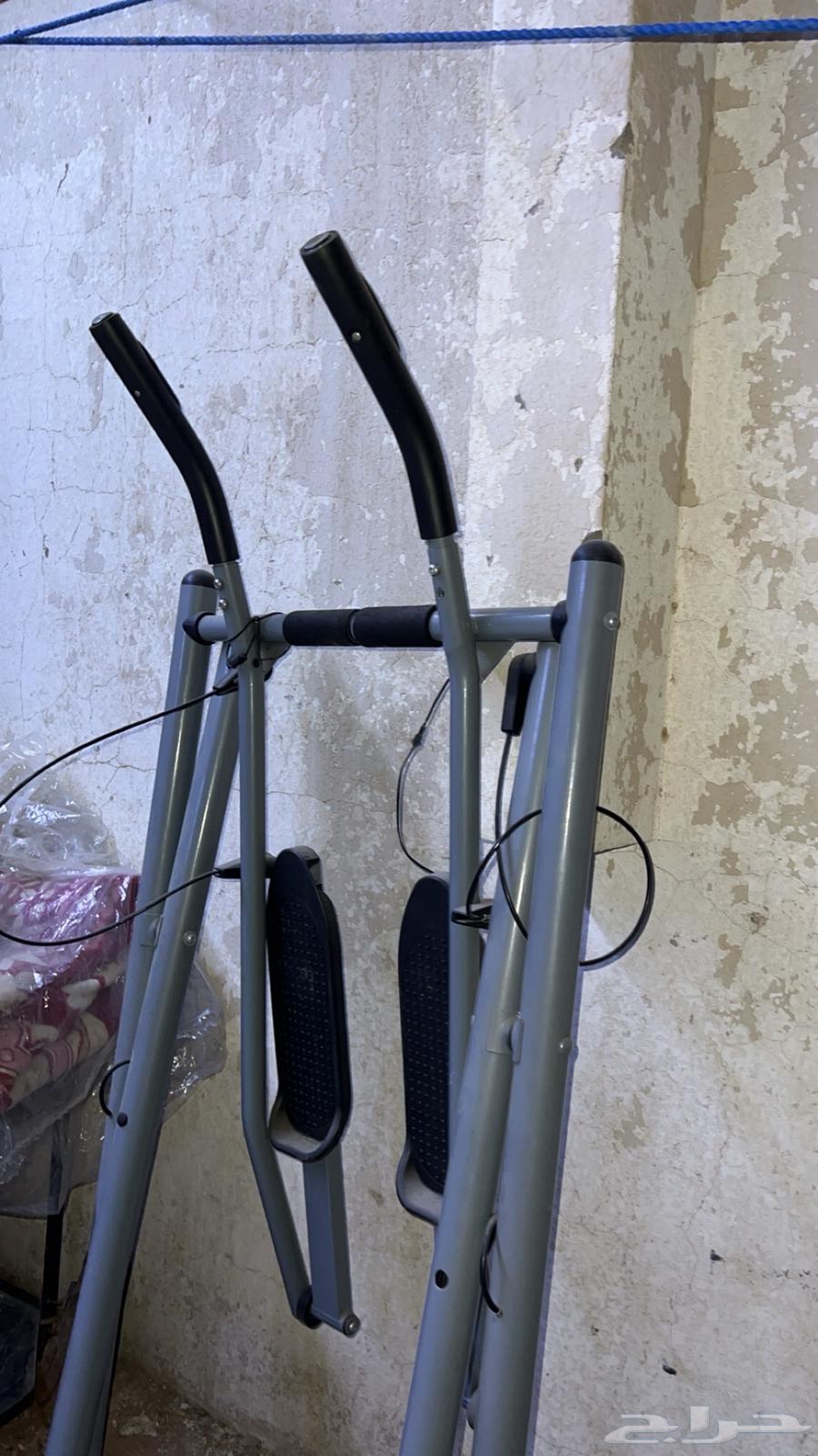 جهاز المشي الهوائي( Glider Exercise) شبه جديد64417972008321111
