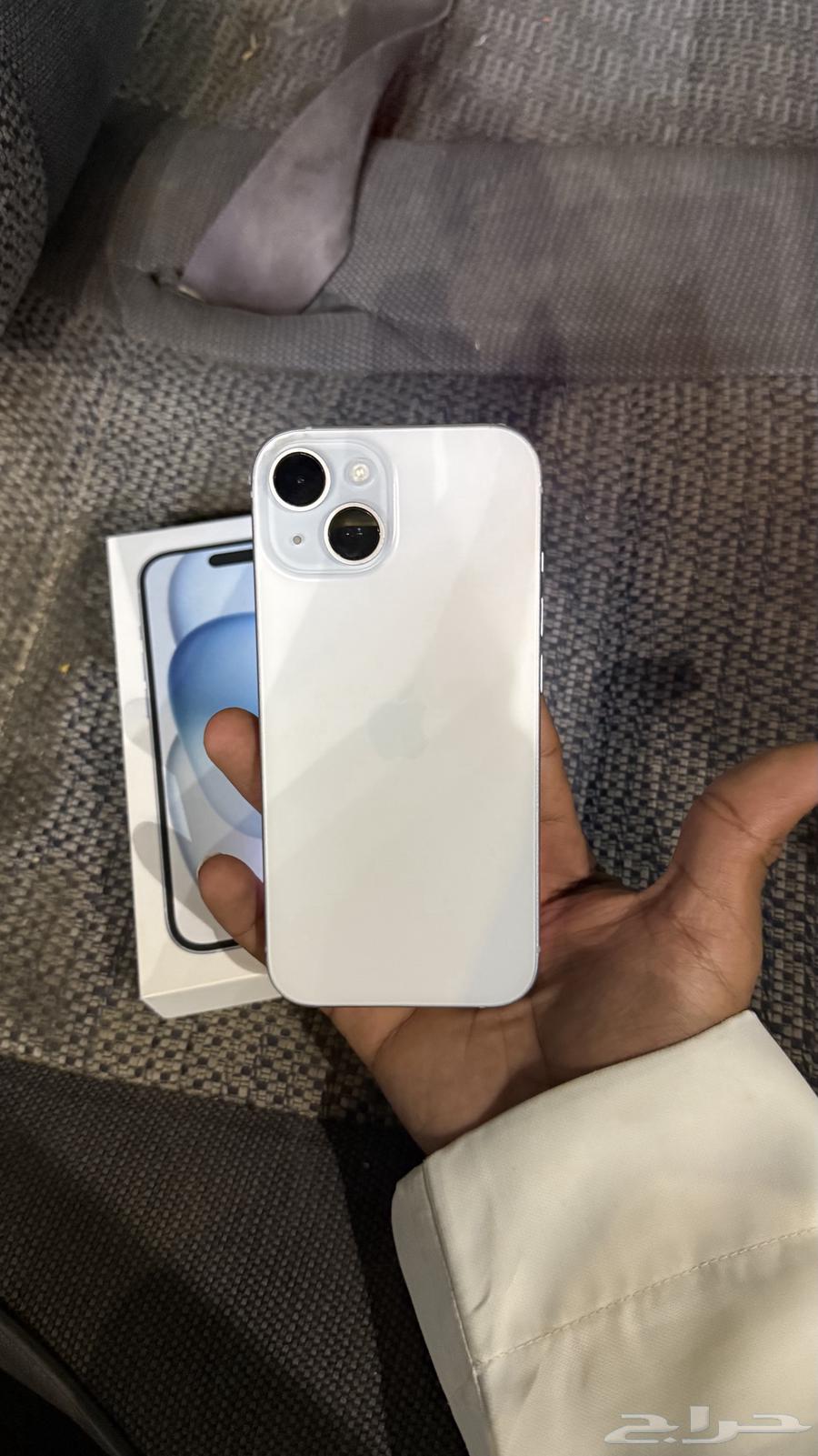 جوال 15 عادي سماوي وكااله ماقد انفك سليم من الدقات والخدوش64418431348225111
