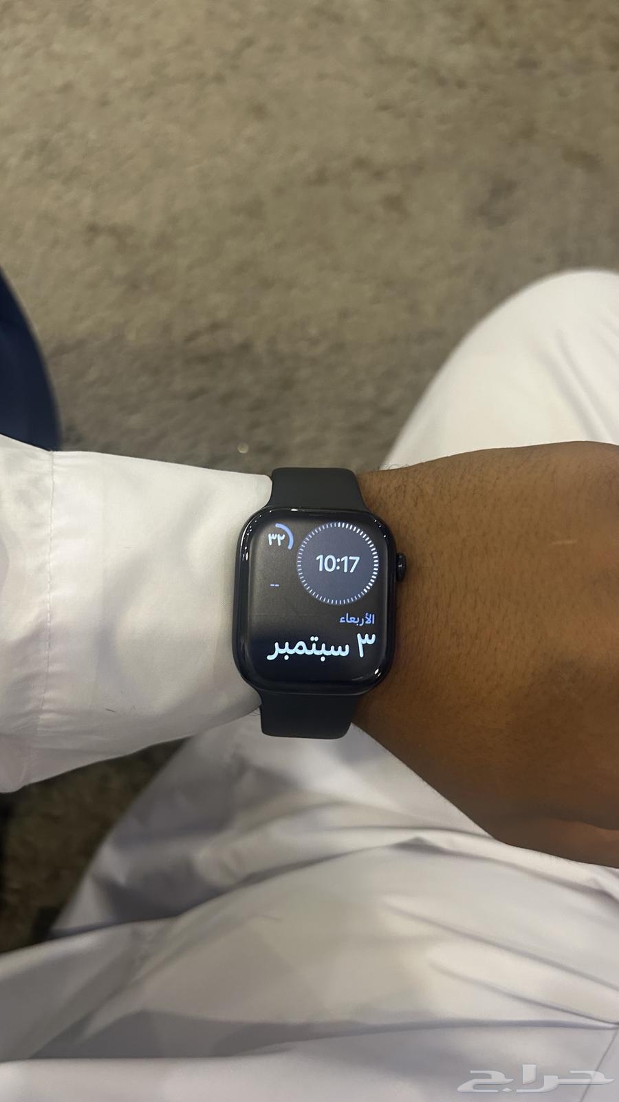 Apple Watch 10 Large Screen Light Use64418784290434114