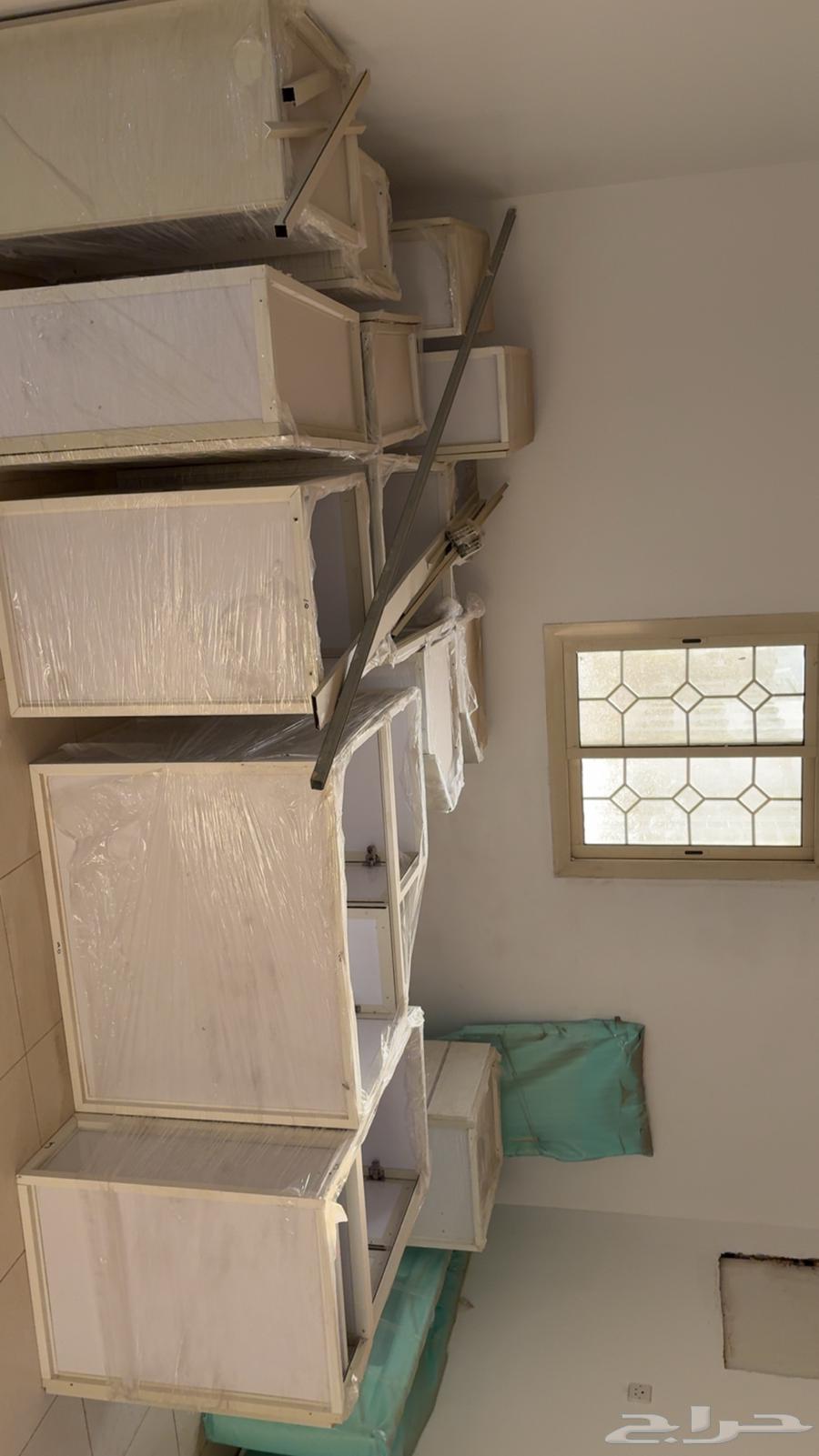 ثلاجة وغسالة صحون وغسالة ملابس ومطبخ الألمنيوم وباركيه64413652751490110