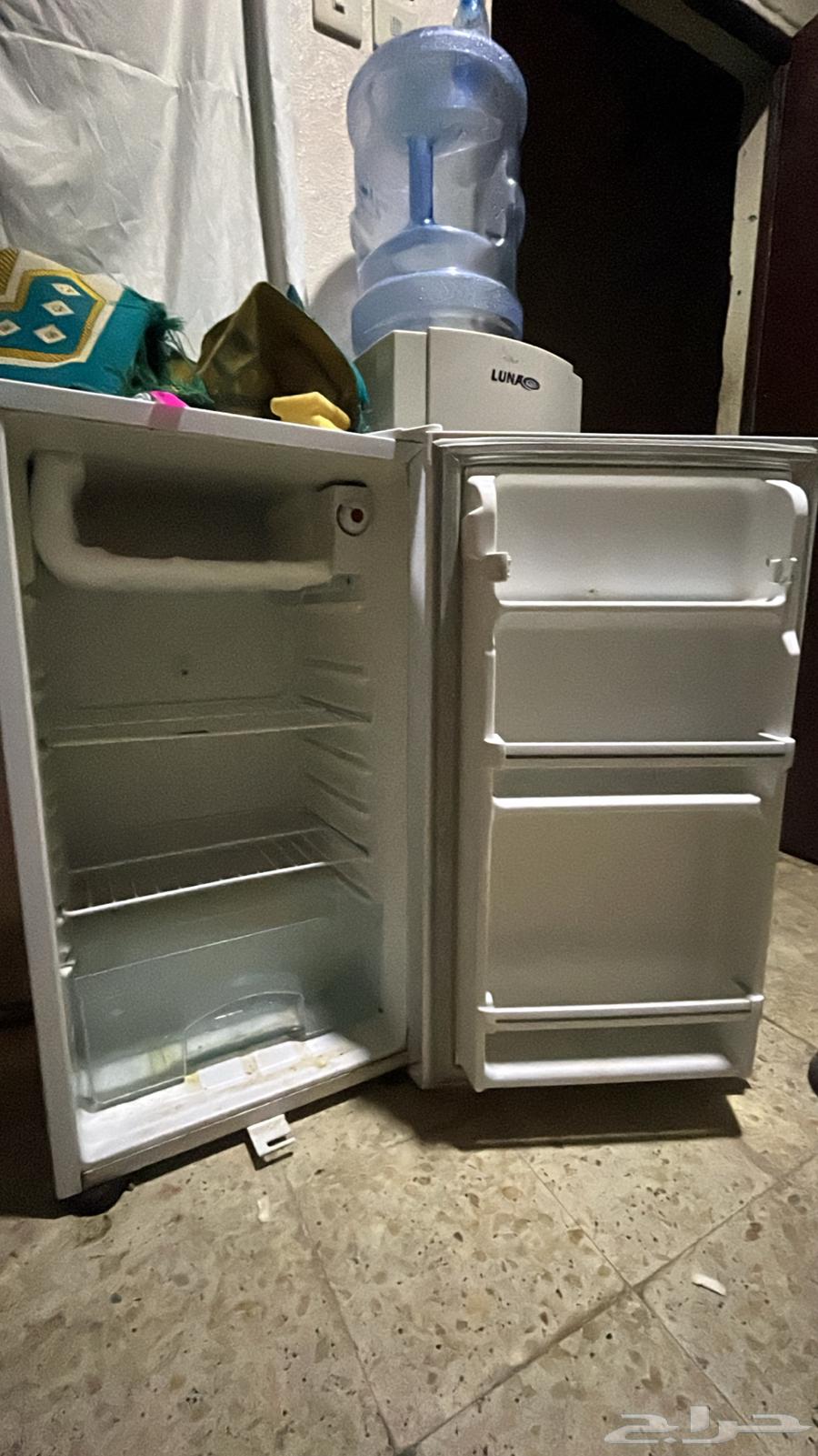 Energy-efficient refrigerator64413044002562111