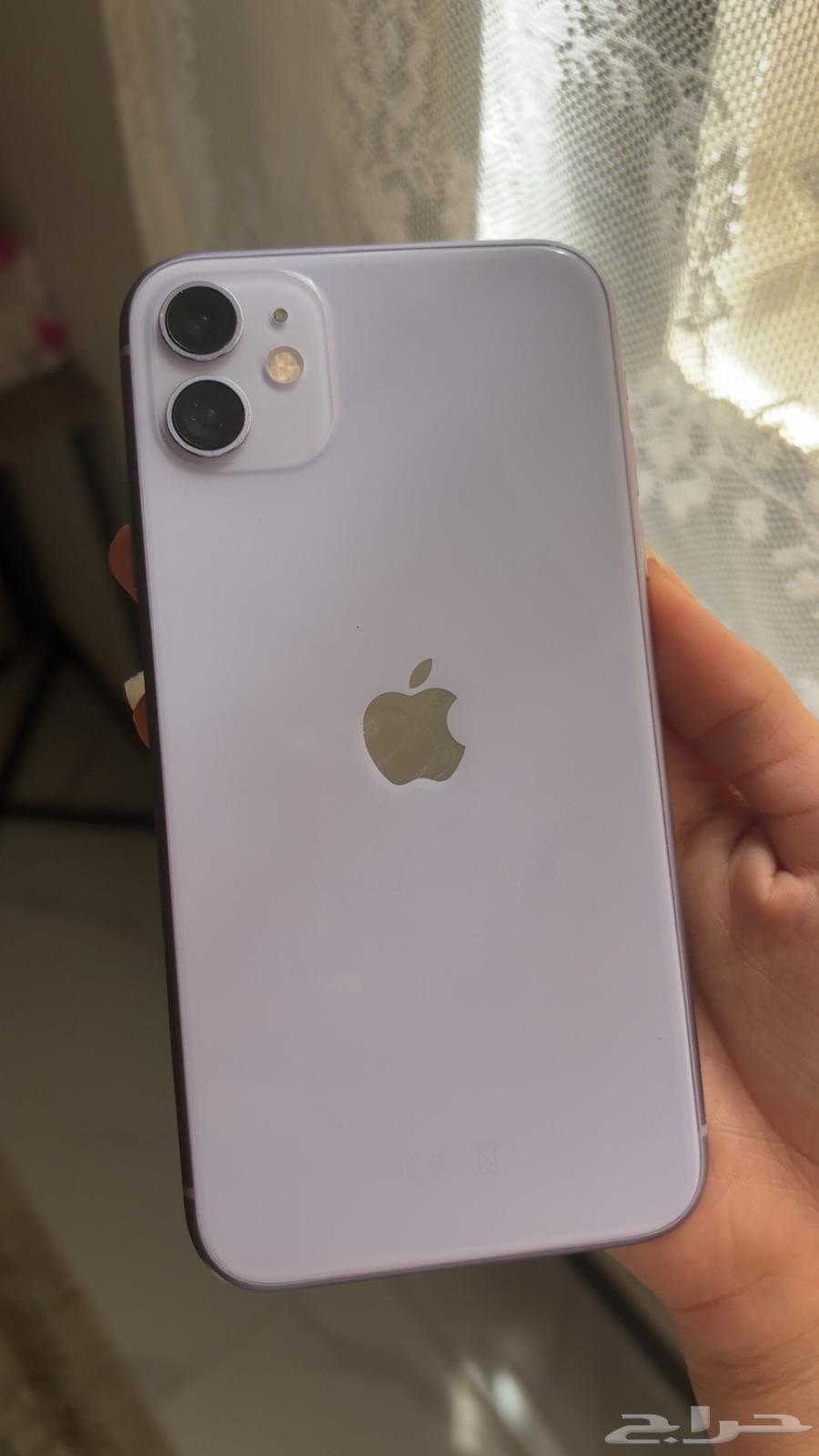 New iPhone 11 with no band issues, no software problems, never unlocked or repaired64415235508353111