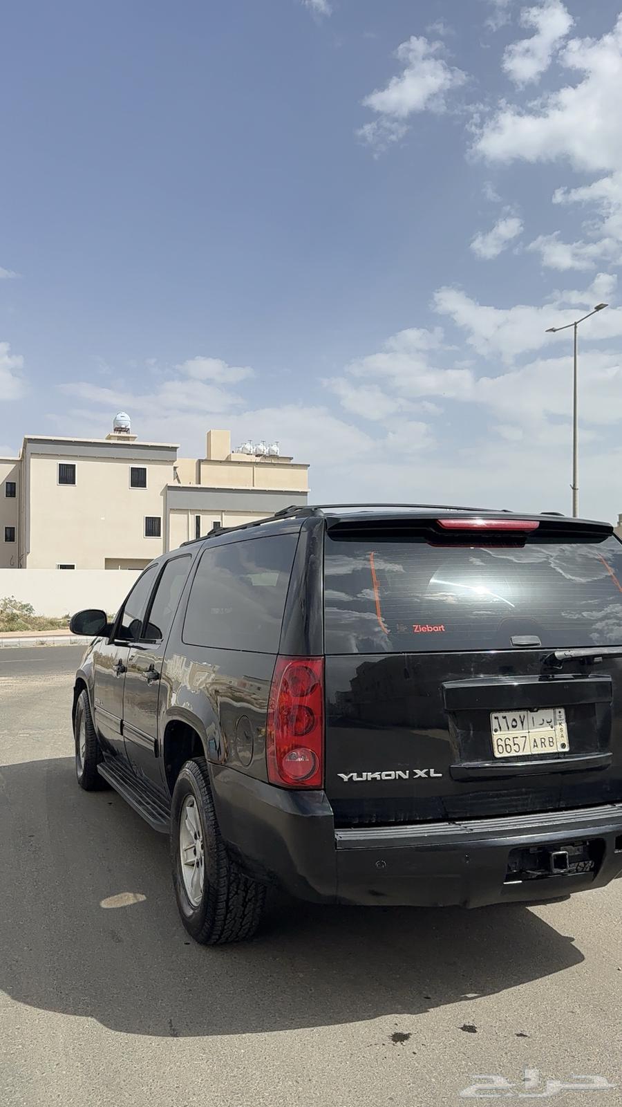 GMC Yukon 201064573936214401111