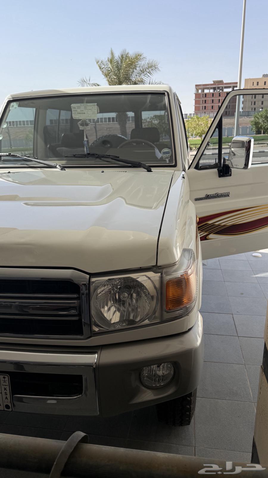 للبيع جيب ربع 200964574102902274112