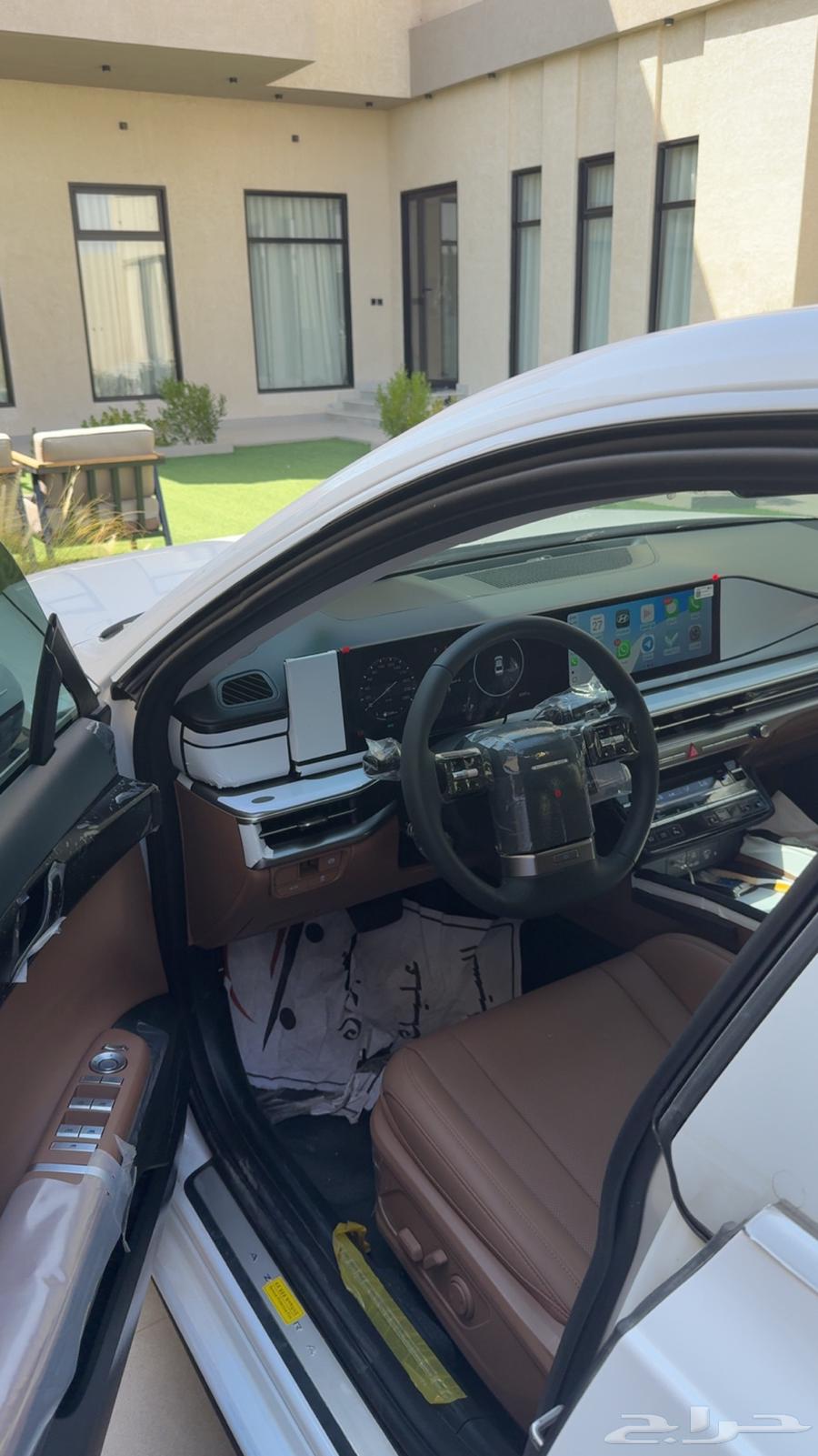 ازيرا لتقبيل 2025 ابيض كلاسيك بدون مقابل64578020472194110