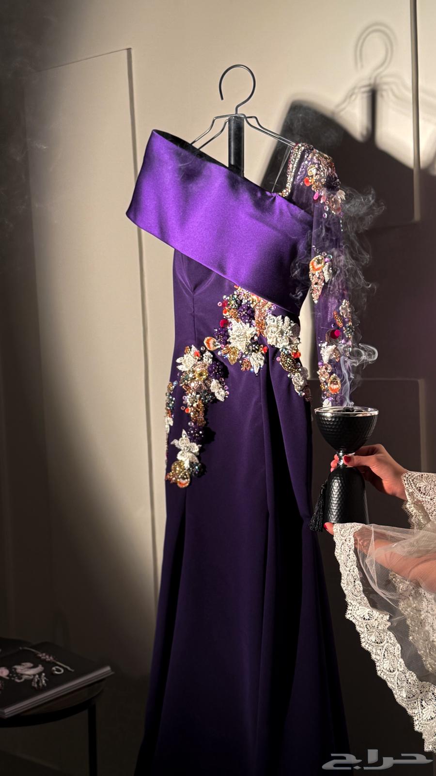 فستان لبسه وحده شريته ب 2000 السوم على 150064417332976513110
