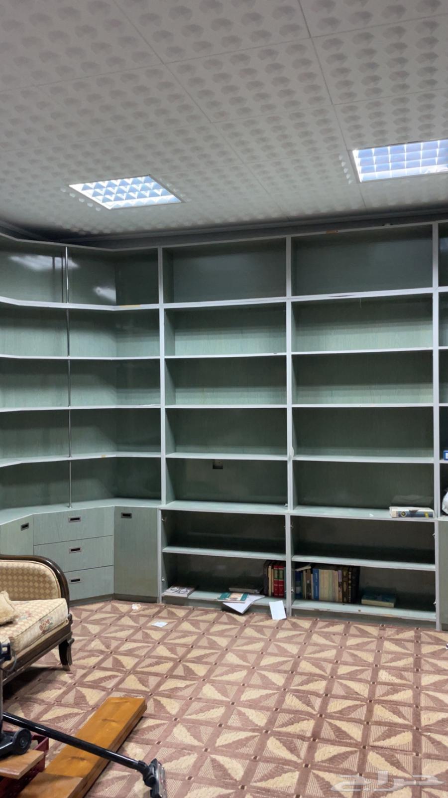 للبيع مكتبة دواليب كامله خشب جيد64416558207489114