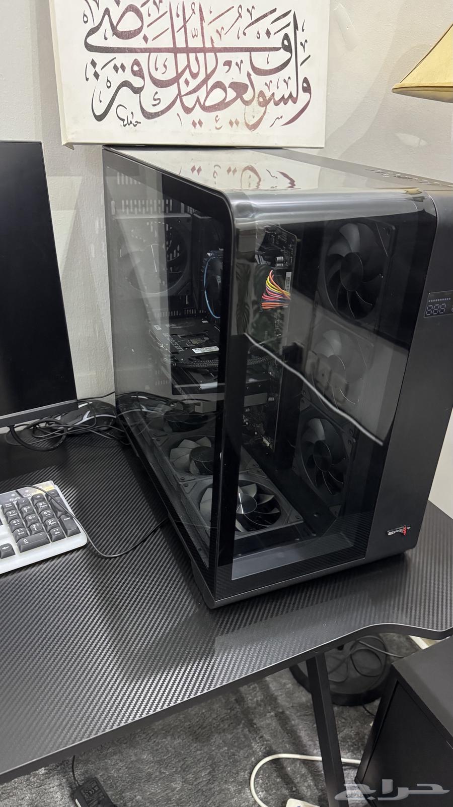 PC (RTX 4060 TI) with 27-inch monitor, mouse and keyboard64413944562051114