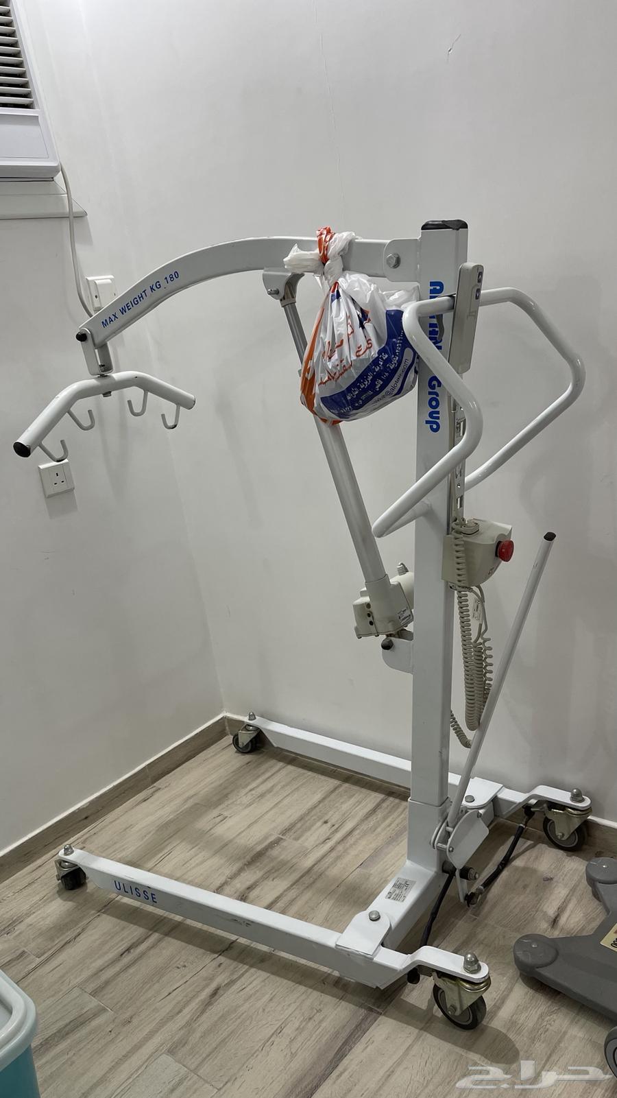 رافعة مريض طبية64412251686530110