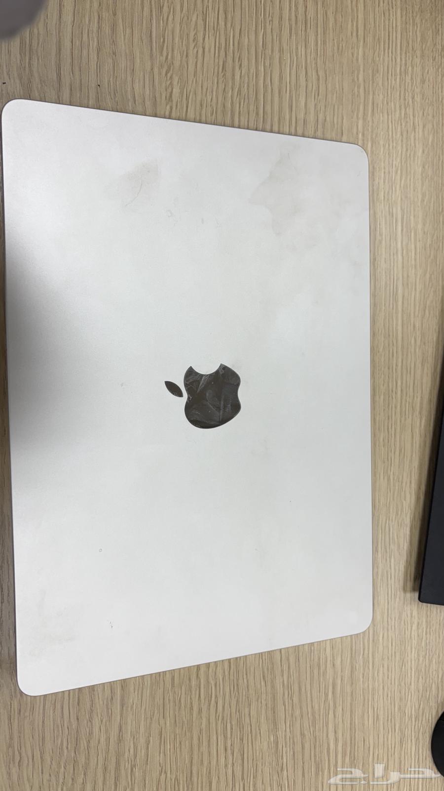 لابتوب ماك اير نظييف استخدام اقل من سنه64414063886467112