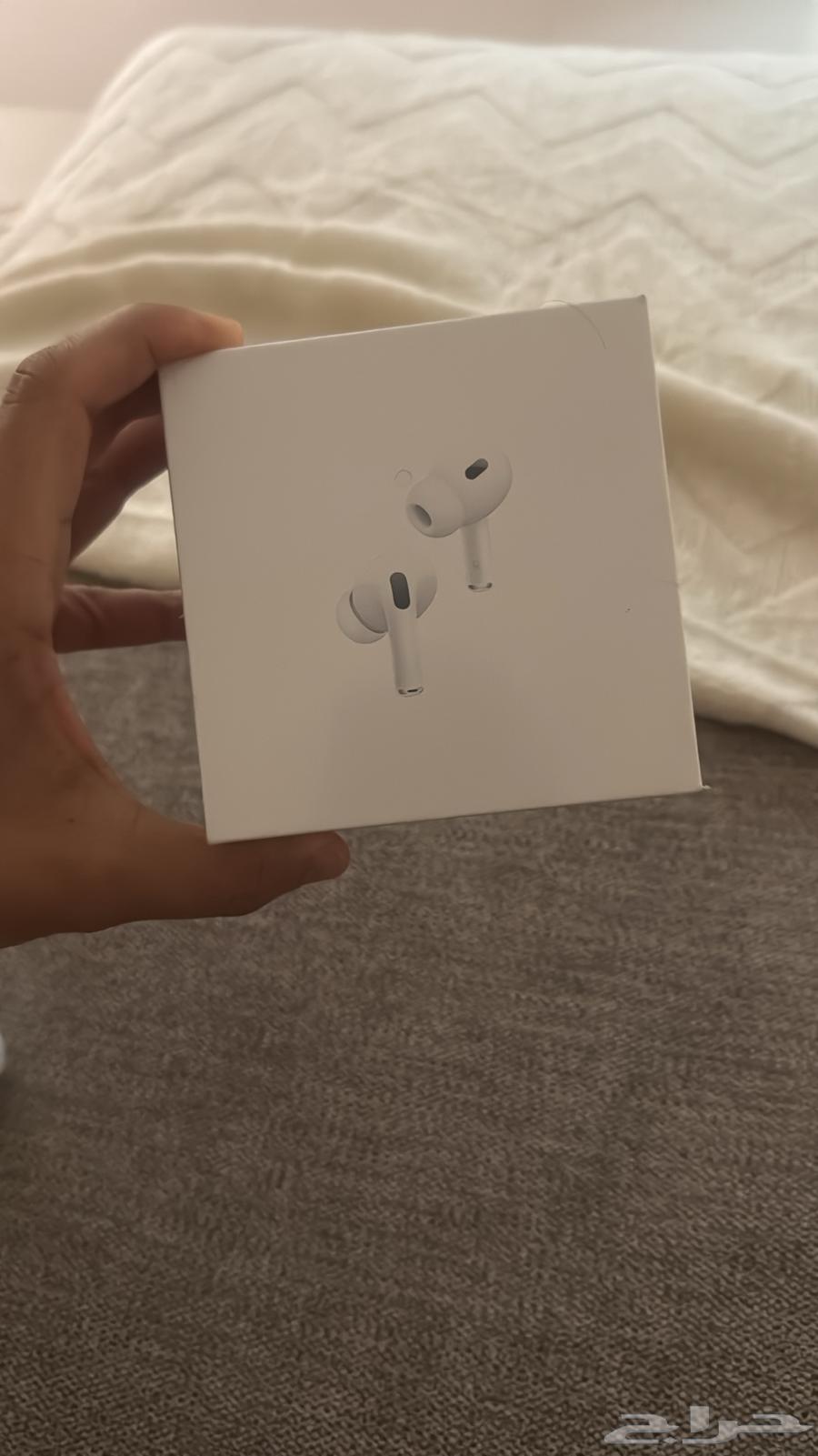 جوال و سماعة ابل64415719671682114