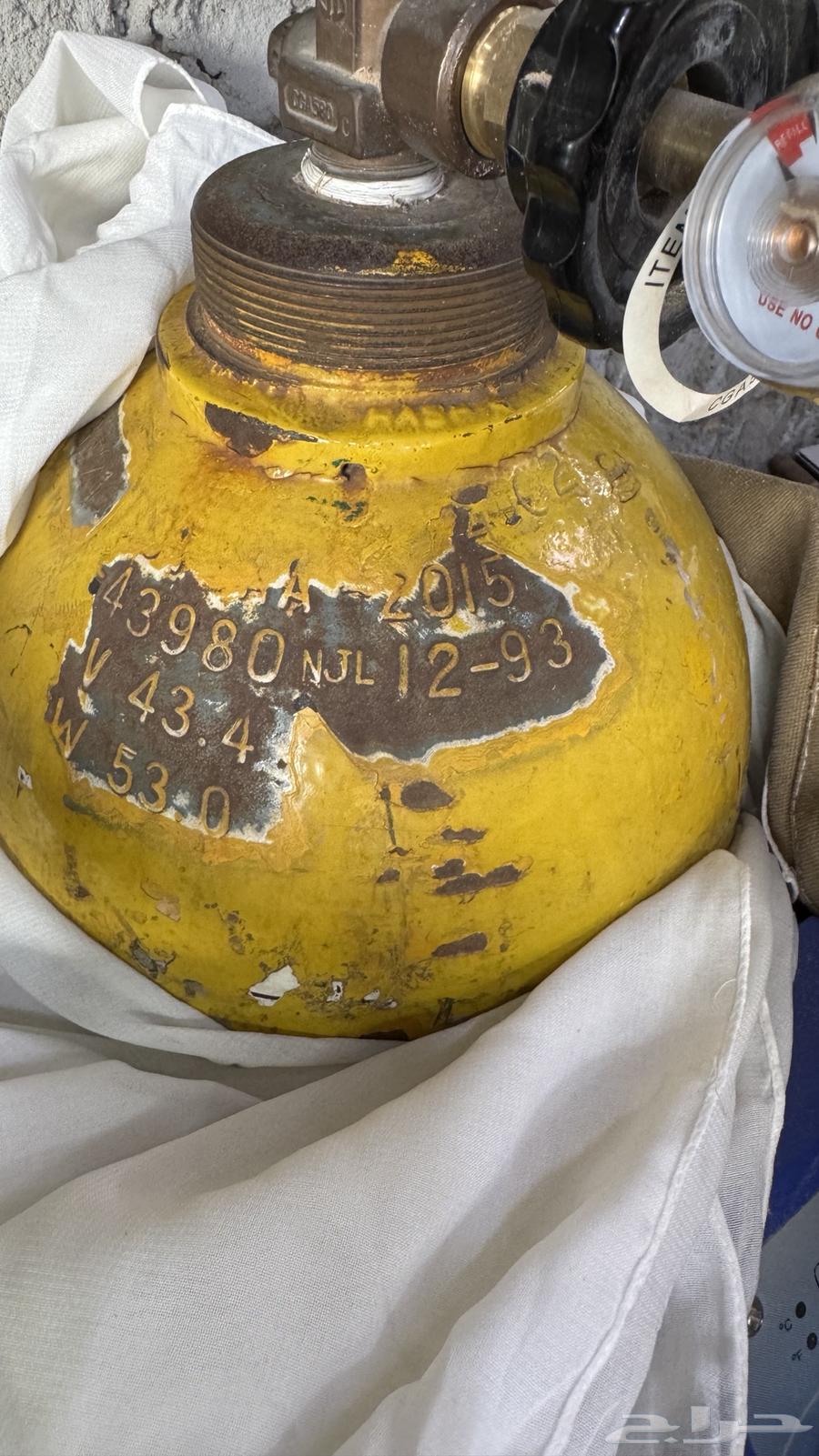 اسطوانة هليوم مع ساعة64414170756994110