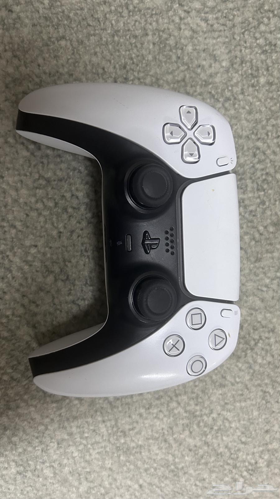 يد سوني 5 اصليه 150  فيها درفت خفيف بالقير اليسار64418824480387112