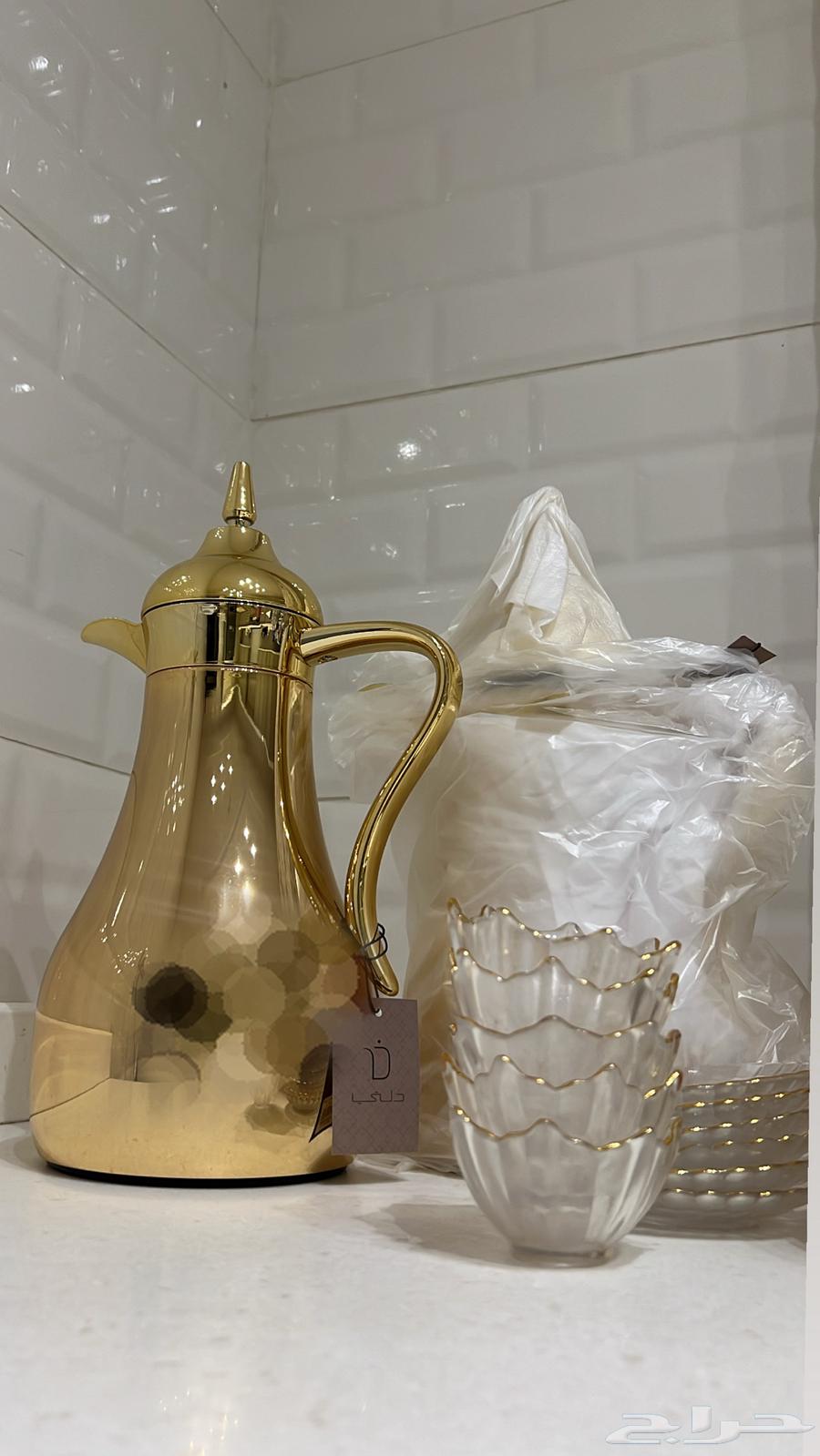 دله قهوه وشاي مع طقم سفره64413313734275112