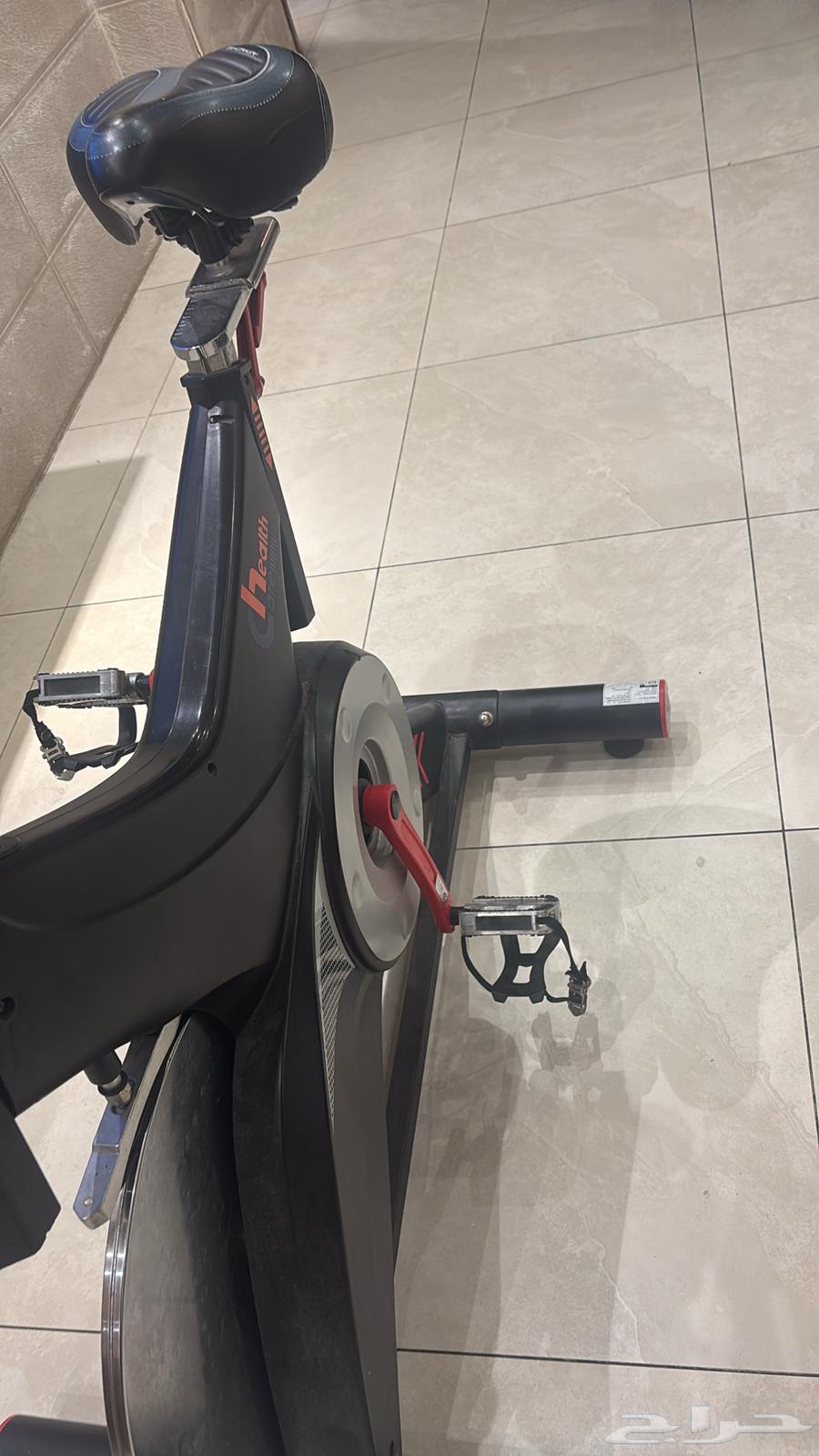 Exercise bike64417603883394114