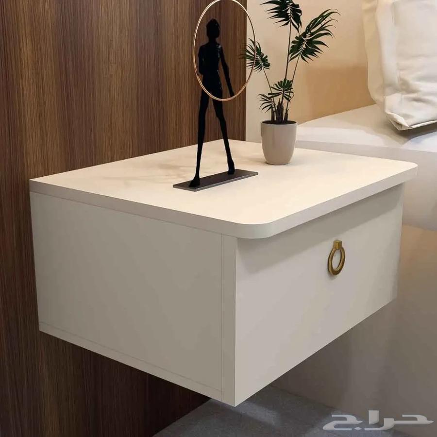 King bed of one of the models (new).64414050544259112