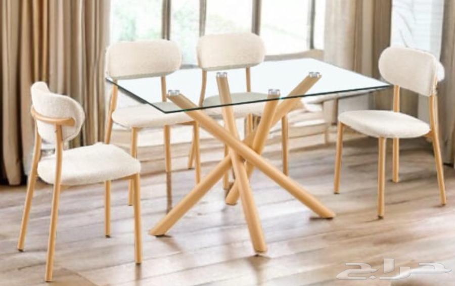 طاولة طعام للبيع64413071173123110