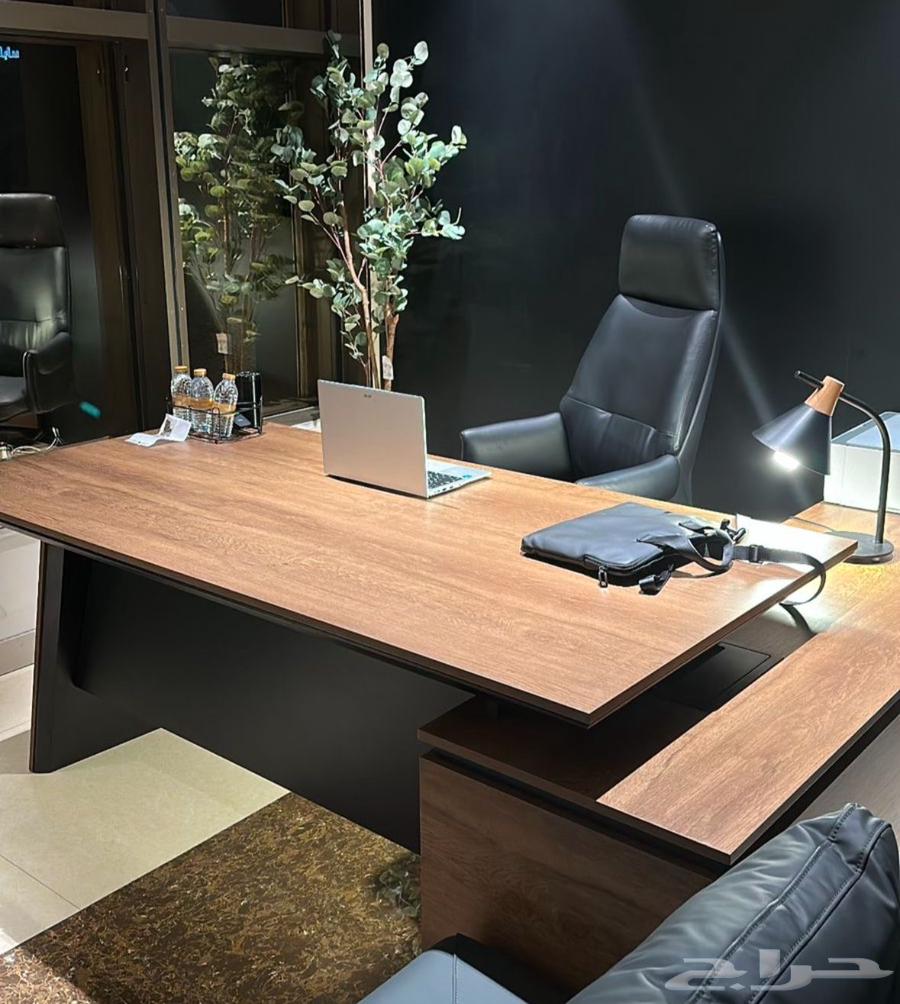 مكتب جديد64417211177219114