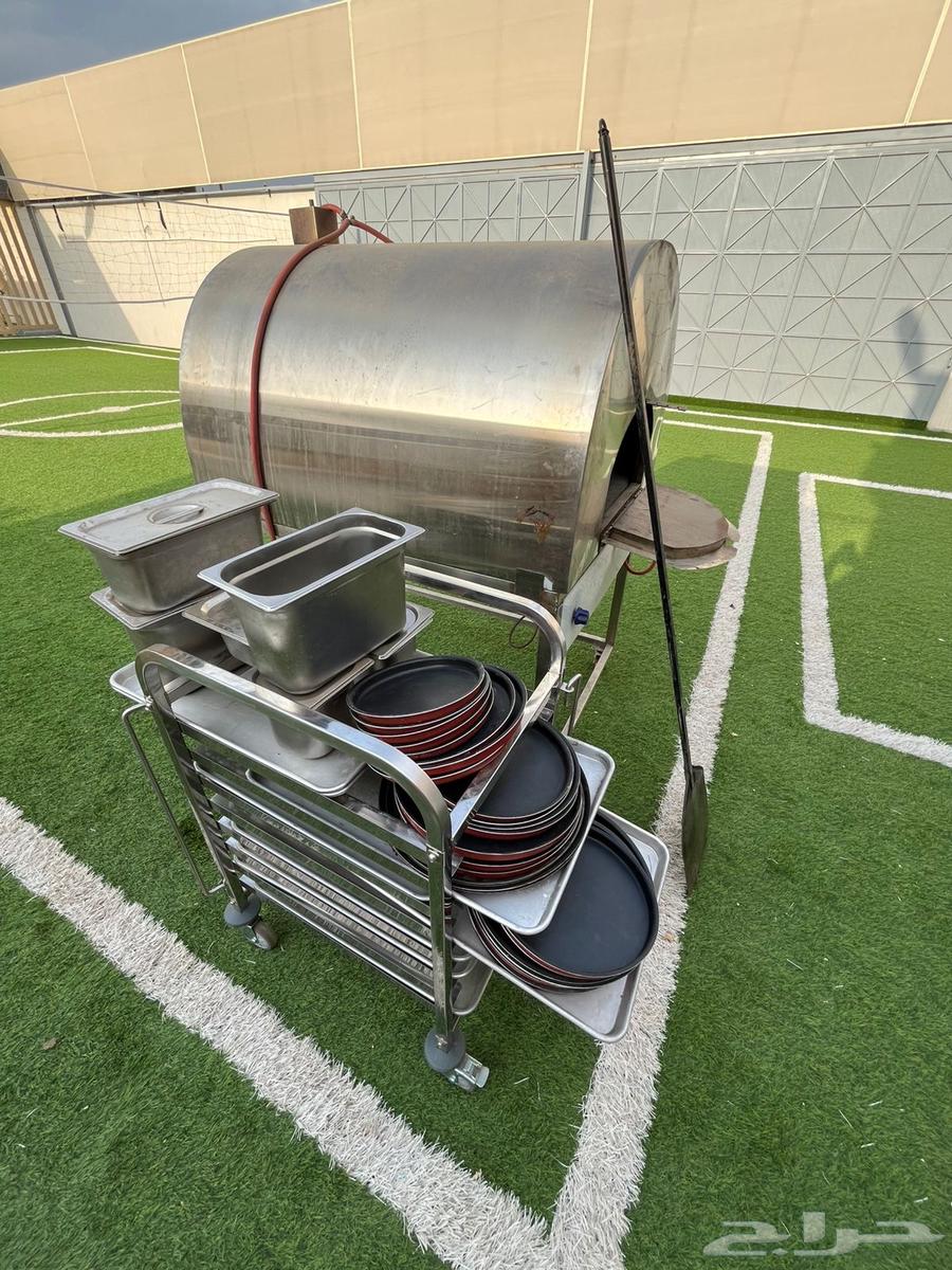 معمل بيتزا كامل للبيع64415464744579114