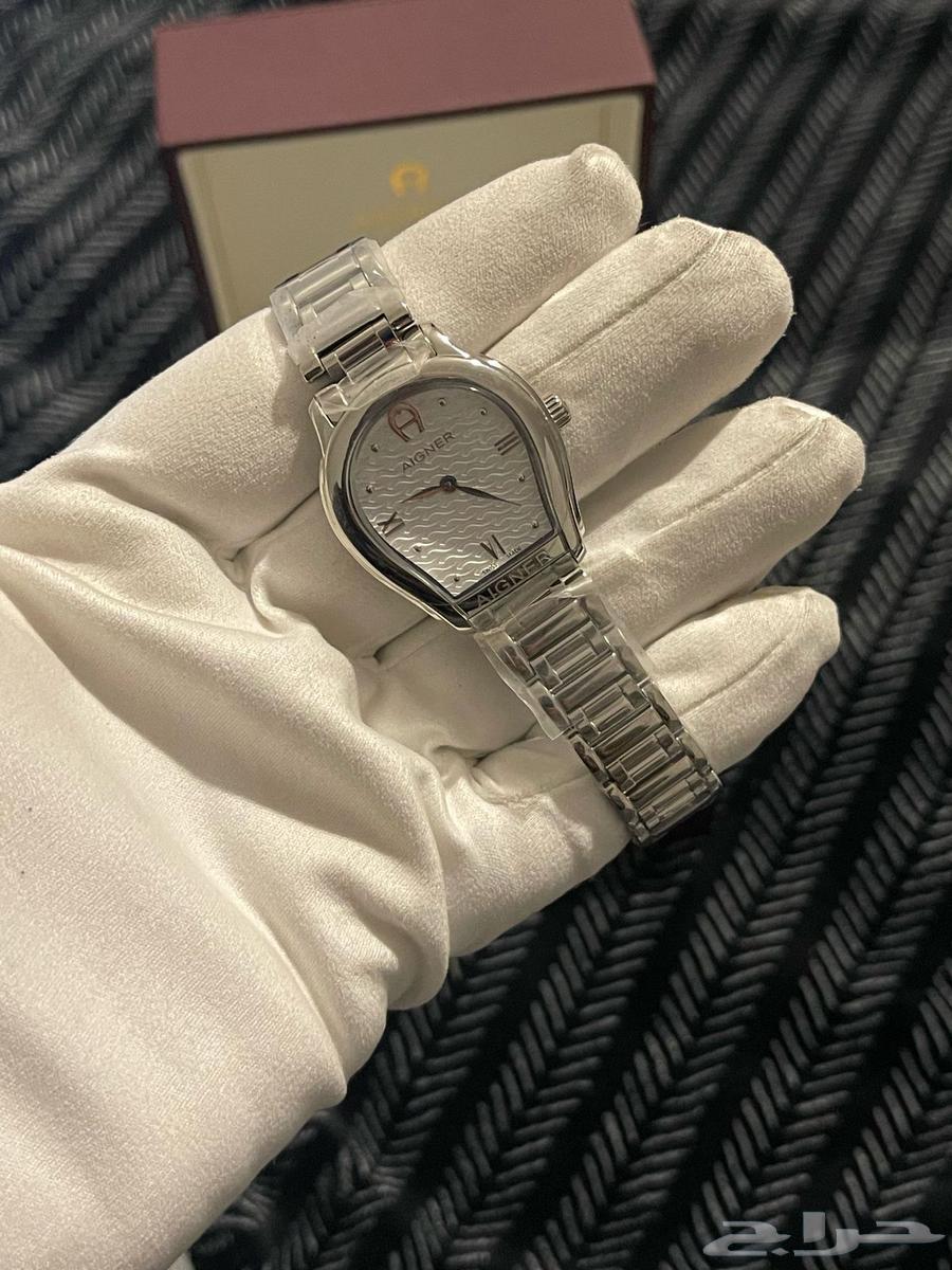 Various authentic watches64418322858498111