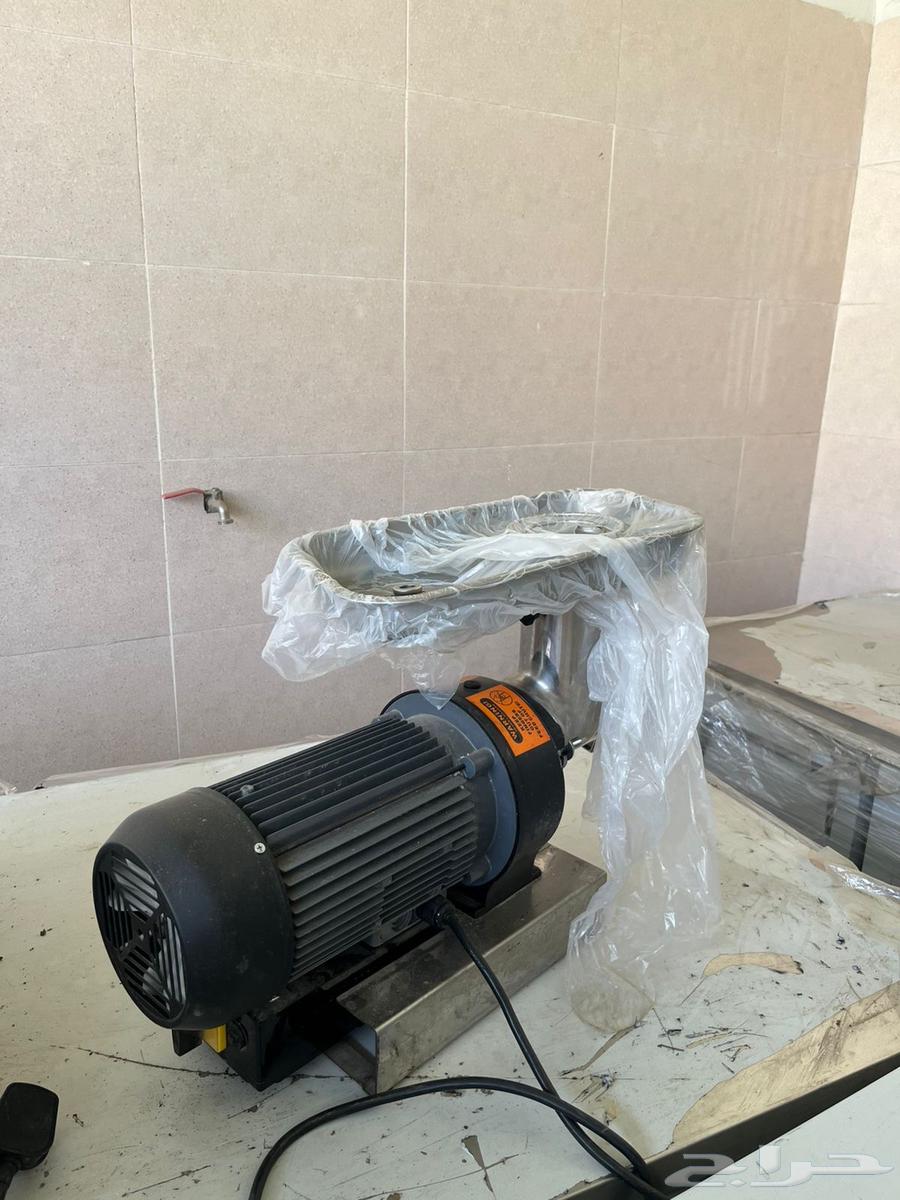 معمل بيتزا كامل للبيع64415464744579111