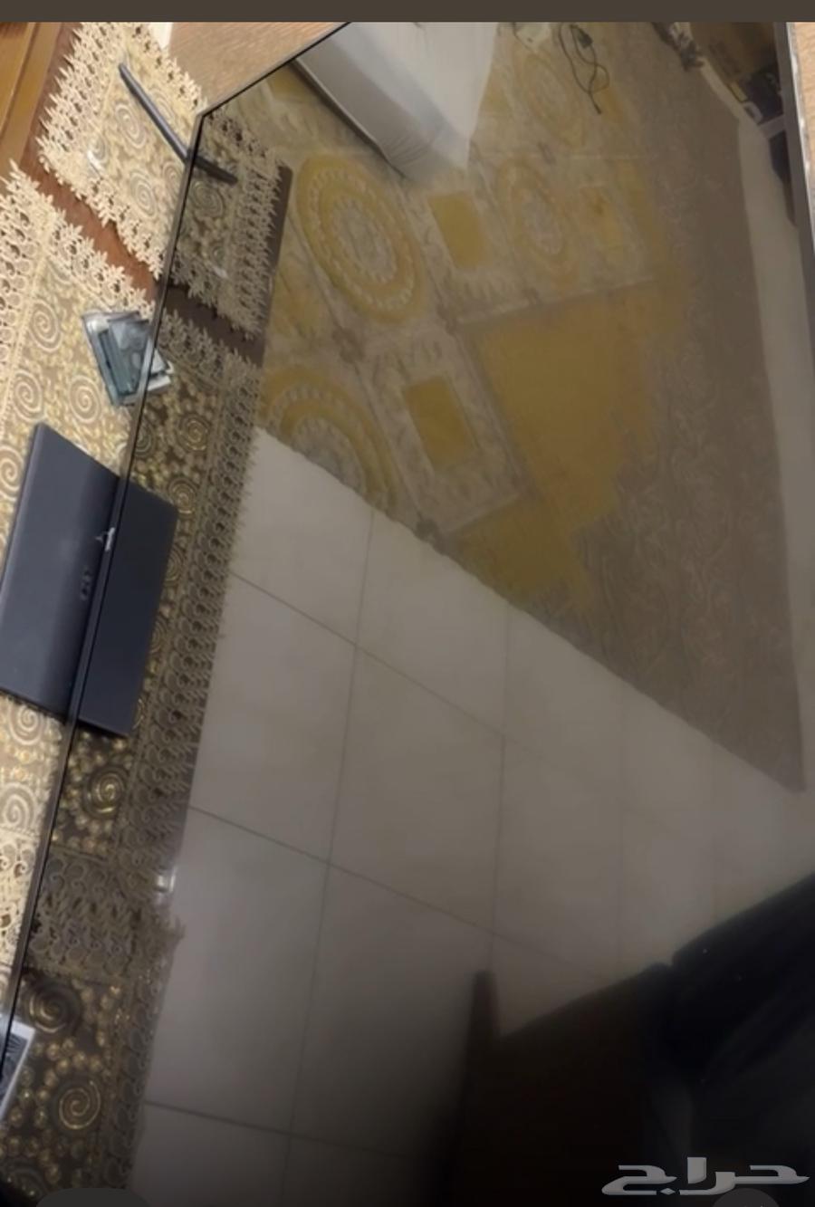 تلفزون 65 بوصه شغال بس يحتاج لمبه ليد64418336336769110