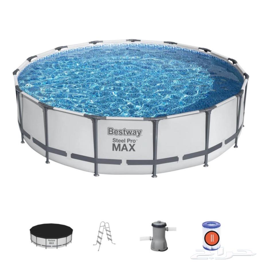 Circular swimming pool64414157528065110