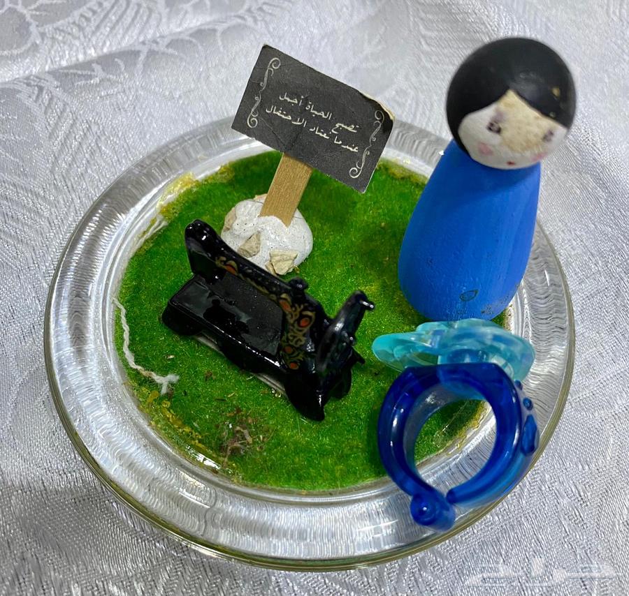 صندوق ومجموعة حلي وسبح وساعات64417944892418114