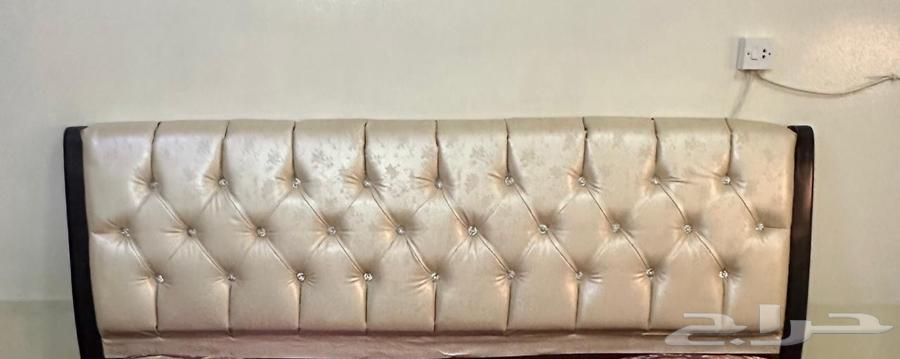 غرفة نوم كبيره شبه جديده مكونه من 7 قطع64413692787459113