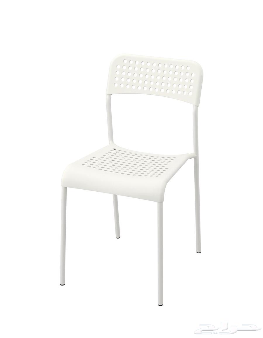 طاولة طعام ايكيا شبه جديده64415625895425110